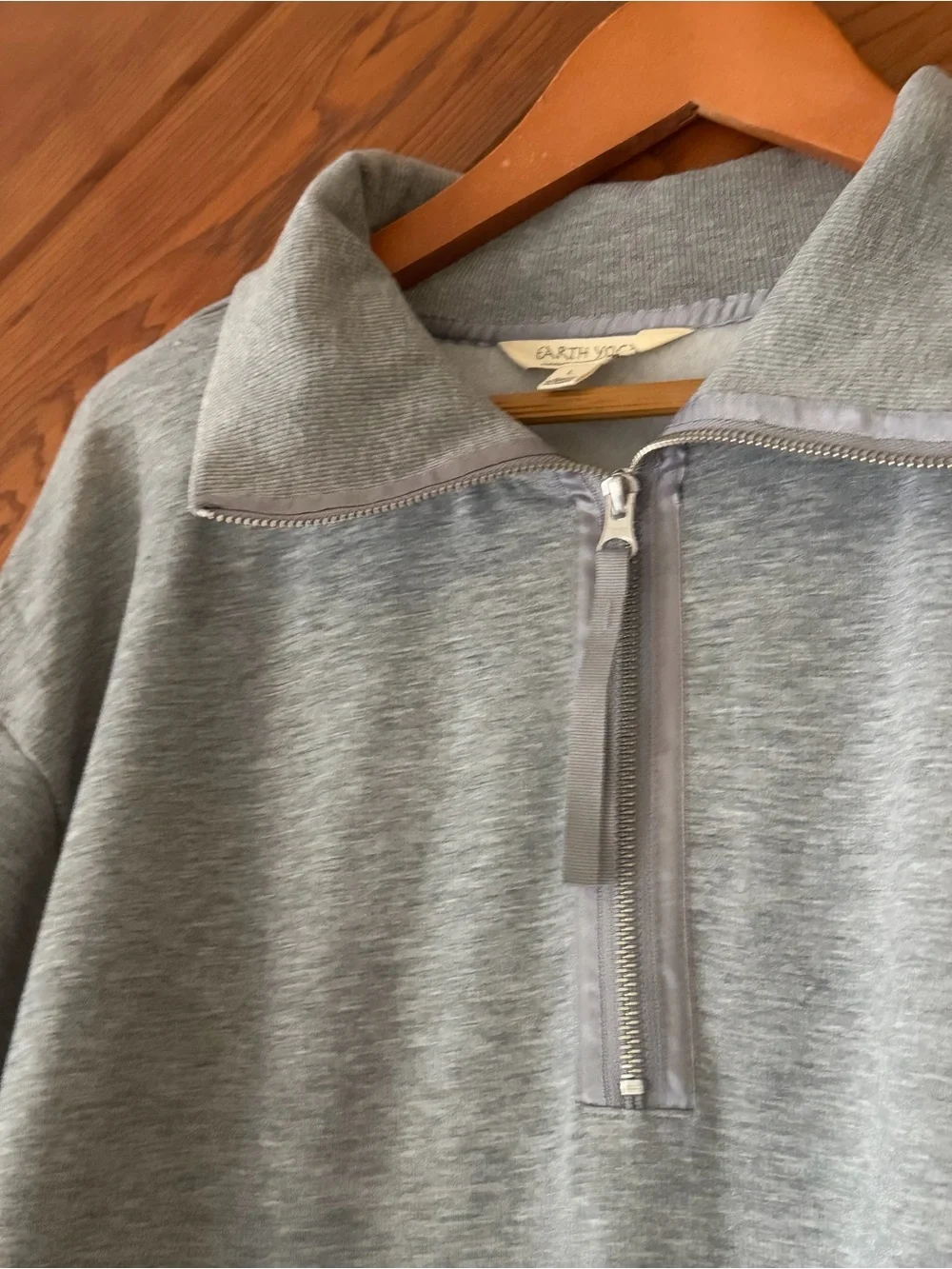 Earth Yoga Quarter Zip Pullover Heather Gray Size L